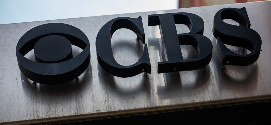 cbs-news-ends-radio-program-after-nearly-a-century,-citing-changing-times