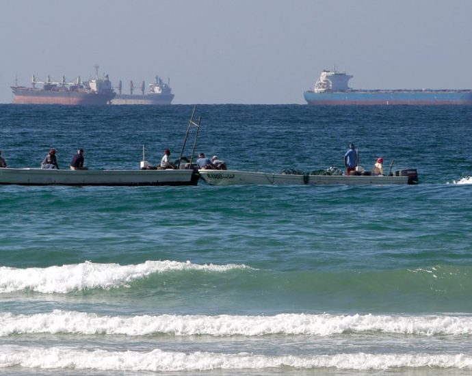 helium-and-iran-war:-why-chipmakers-are-concerned