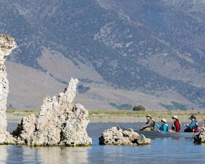 mono-lake-water-levels-are-well-below-what’s-required-now-some-want-la.-to-tighten-its-tap