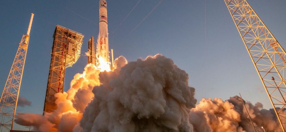 US Space Force moves GPS launch to SpaceX Falcon 9 due to Vulcan rocket glitch