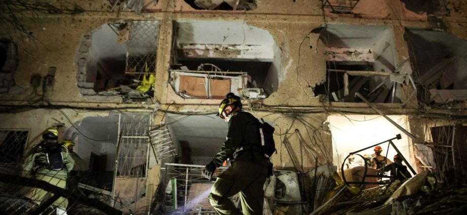 iran-war-live:-the-traitor-threatens-to-attack-power-plants-over-strait-of-hormuz