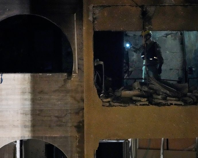 iranian-missiles-hit-dimona,-arad-in-israel-after-attack-on-natanz-nuclear-site