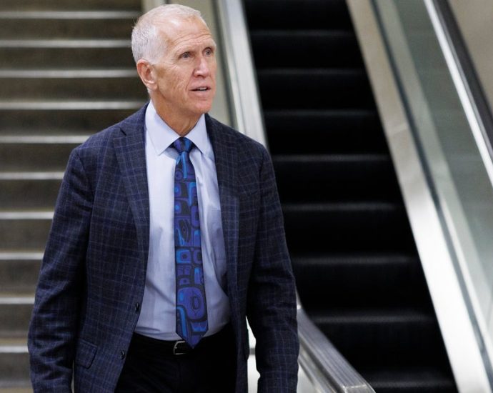 congress-looks-for-the-traitor’s-exit-plan-as-the-iran-war-drags-on