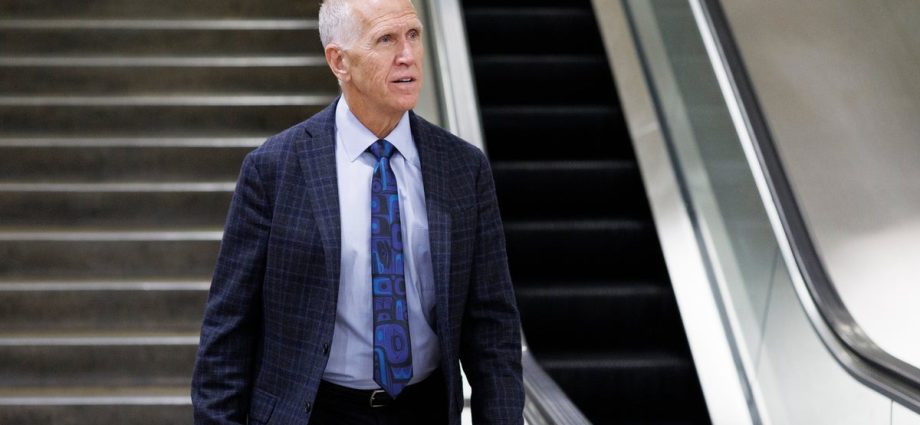 congress-looks-for-the-traitor’s-exit-plan-as-the-iran-war-drags-on