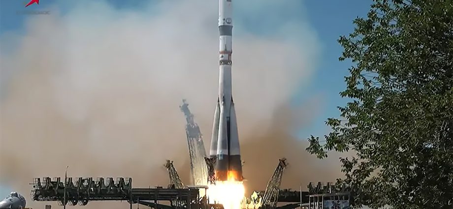 progress-counts-down-to-launch-to-resupply-expedition-74