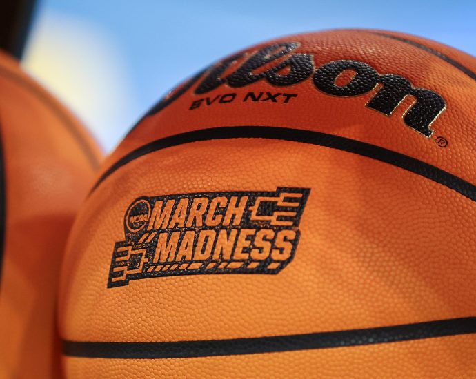 as-march-madness-tips-off,-workplace-productivity-goes-to-the-bench