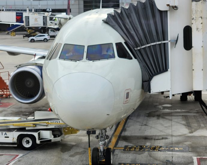 why-do-pilots-use-the-term-“roger”-instead-of-“yes”?