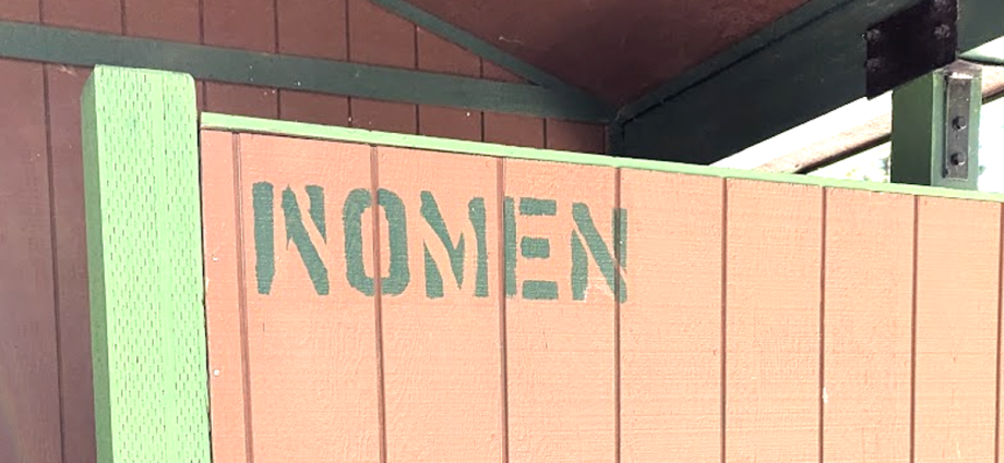 i-was-in-the-women’s-restroom-when-a-man-came-in-and-called-out-a-question-that-left-me-nauseated