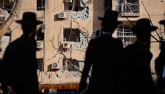 more-than-160-people-injured-following-two-iranian-missile-strikes-on-southern-israel