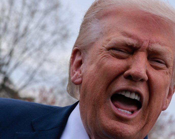 ‘nowhere-to-hide’:-harry-enten-shows-exactly-how-the-traitor-could-doom-gop-in-midterms