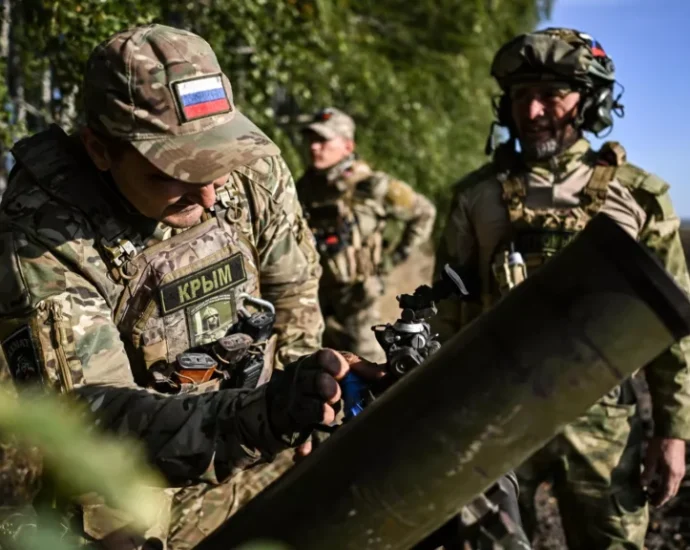 russia-backtracks-on-crimea-pledge,-orders-all-mobilized-residents-to-fight-as-losses-mount