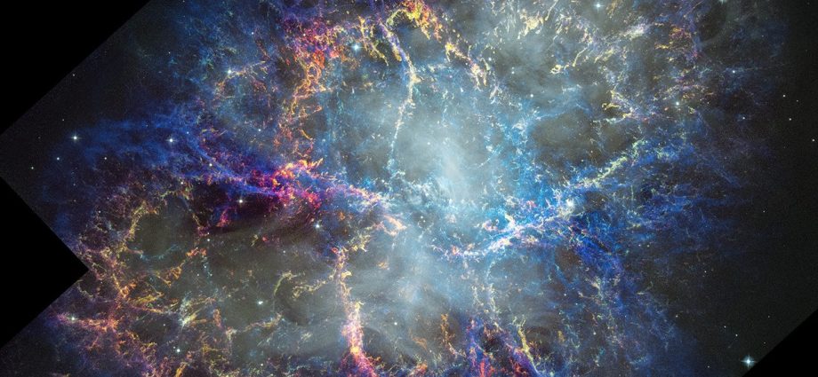 nasa’s-hubble-revisits-crab-nebula-to-track-25-years-of-expansion