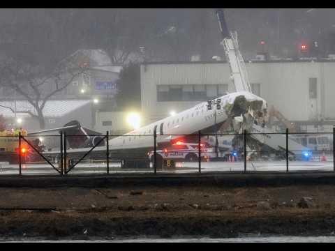 laguardia-reopens-after-crash