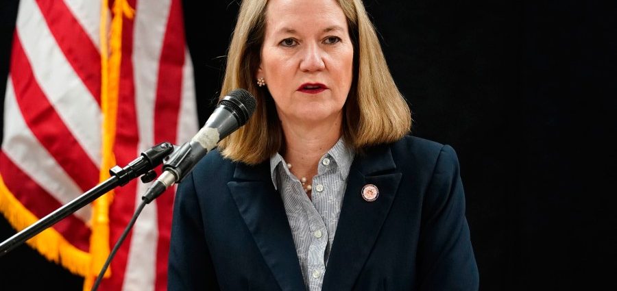 kalshi-and-polymarket-rush-to-ban-insider-trading-as-senators-move-to-curb-prediction-markets