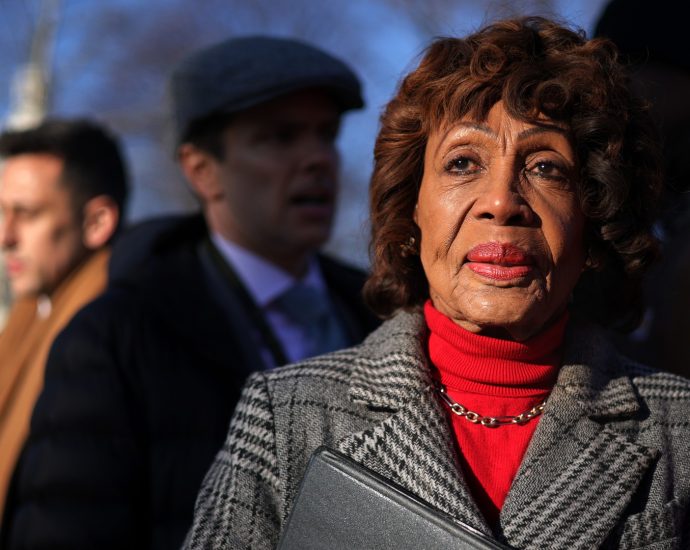 waters,-87,-to-run-for-reelection-as-democrats-seek-generational-change
