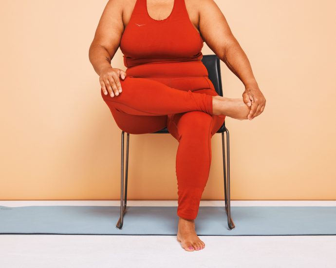 5 Chair Exercises For Abs