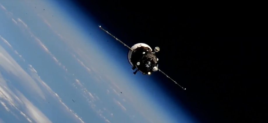 progress-cargo-craft-docks-to-station-resupplying-crew