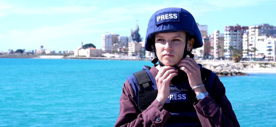 israeli-strike-hits-tyre-during-al-jazeera-report