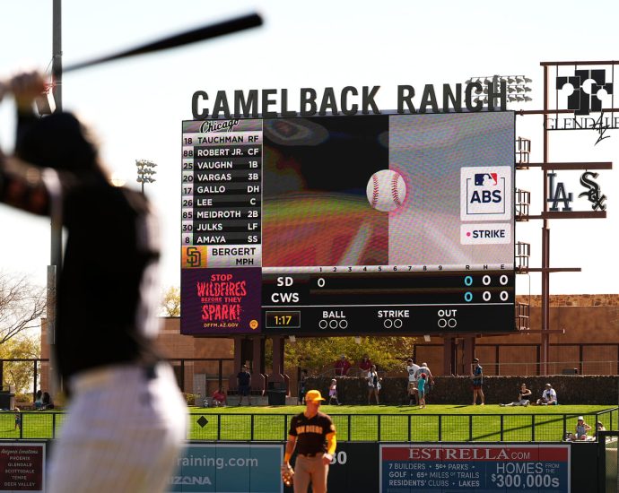 baseball-ushers-in-high-tech-replay-review-system-for-calling-balls-and-strikes