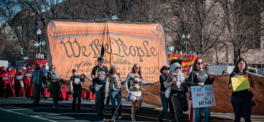 americans-are-united-against-the-traitor’s-war