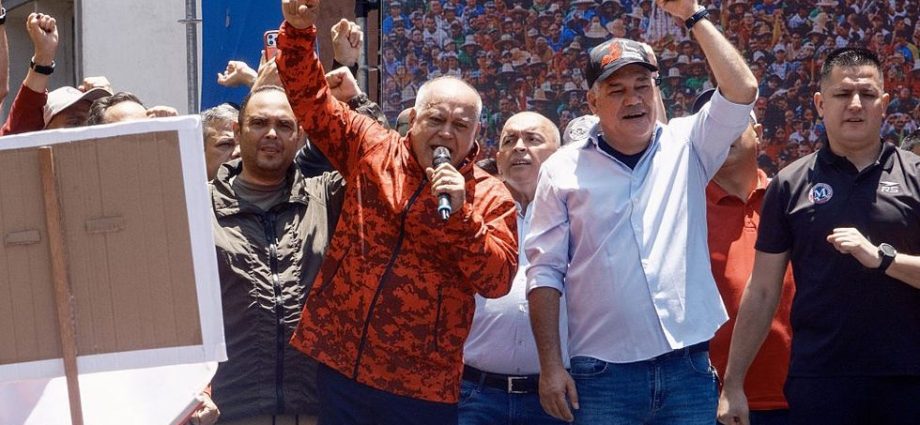 the-traitor-is-getting-his-way-in-caracas-—-but-it’s-complicated