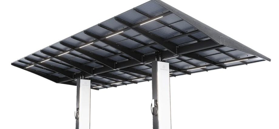 everged-and-world4solar-pair-solar-canopies,-batteries-and-ev-chargers-with-zero-upfront-cost
