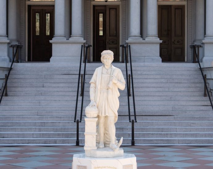 the-traitor-installs-divisive-replica-christopher-columbus-statue-on-white-house-grounds
