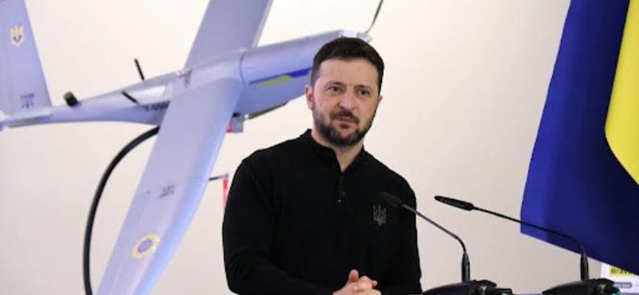 zelensky-plays-his-hand