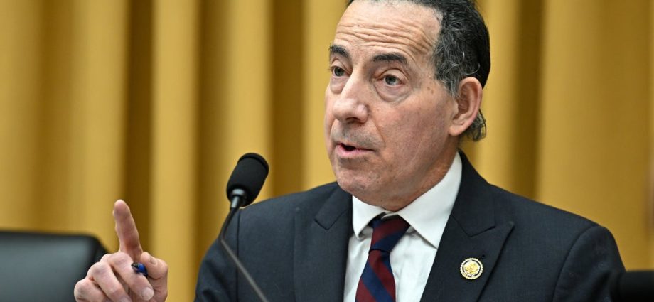 the-traitor-stole-classified-documents-relevant-to-his-business,-top-democrat-says