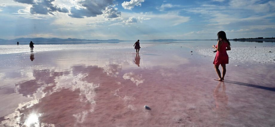 lessons-from-salt-lakes-for-making-a-home-in-a-changing-world