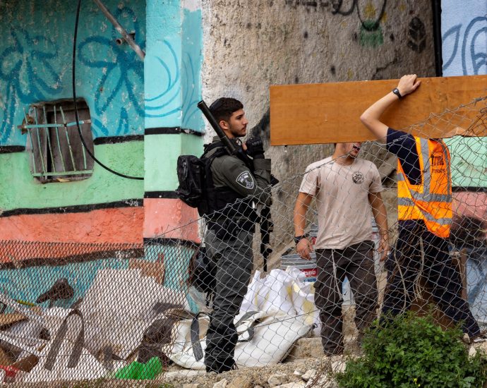 israel-forcibly-displaces-more-palestinian-families-in-east-jerusalem