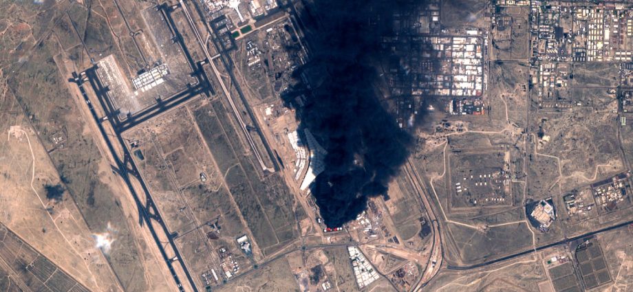 iran-war-live:-us-demands-tehran-accept-defeat;-israel-pounds-lebanon