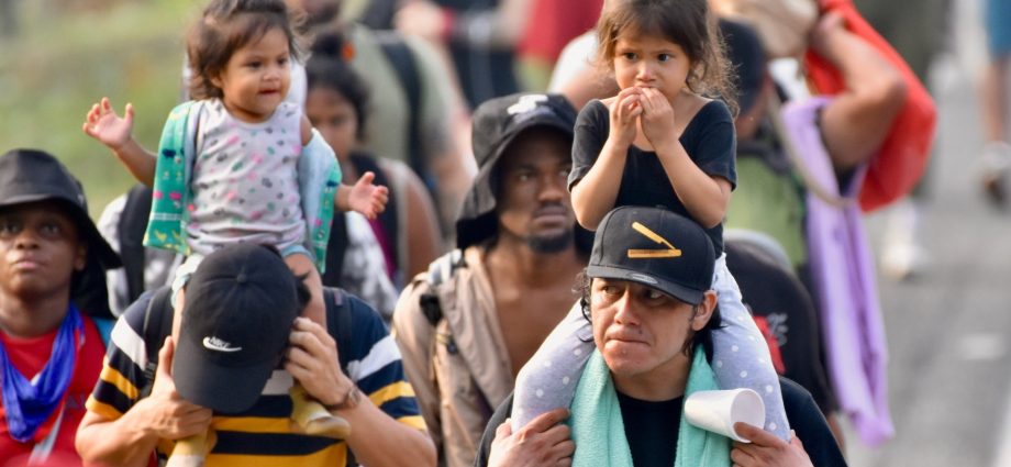 migrants-march-in-southern-mexico-to-denounce-immigration-restrictions