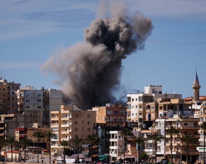 iran-dismisses-the-traitor’s-peace-plan-as-‘deceptive,’-as-us.-deploys-more-troops-to-mideast