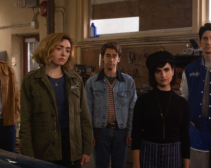 the-gay-ghosts-are-back-to-haunt-us!-‘school-spirits’-rises-again-with-season-4-renewal-on-paramount+