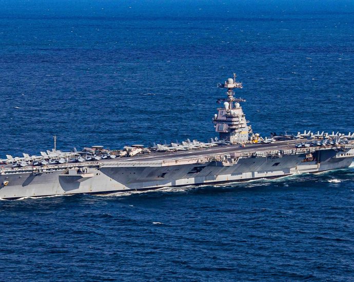the-top-5-largest-us-navy-supercarriers-by-active-aircraft-capacity