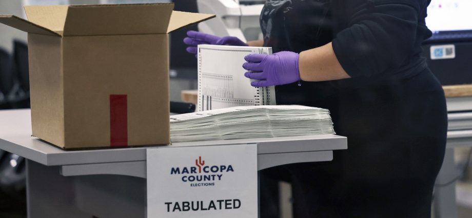 arizona-county-investigates-handful-of-suspected-noncitizen-voters