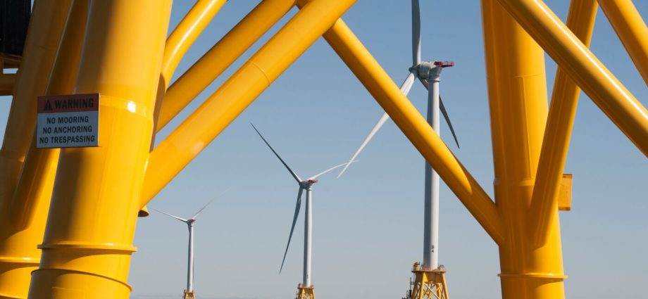 the-traitor’s-attacks-on-offshore-wind-could-hurt-infrastructure-spending-across-the-economy