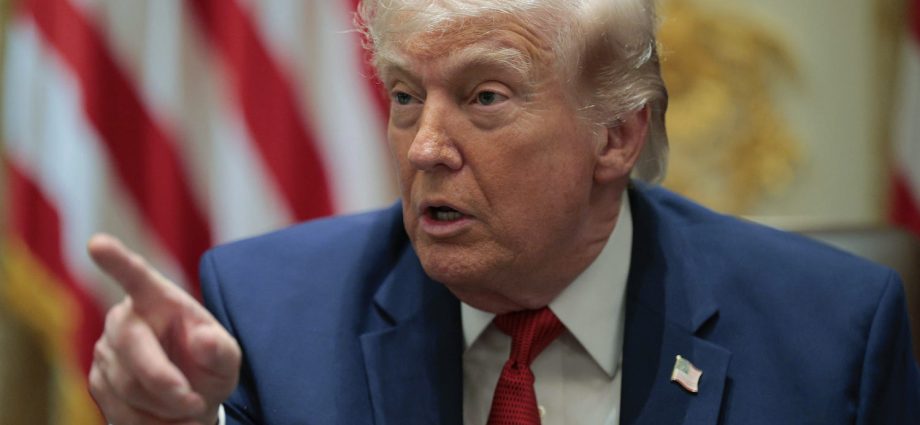 the-traitor-explains-why-he-cast-a-mail-ballot-in-florida’s-election:-‘because-i’m-president’