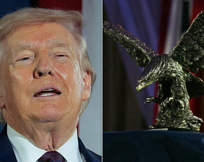 republicans’-new-‘participation-trophy’-for-traitor-47-sparks-instant-mockery