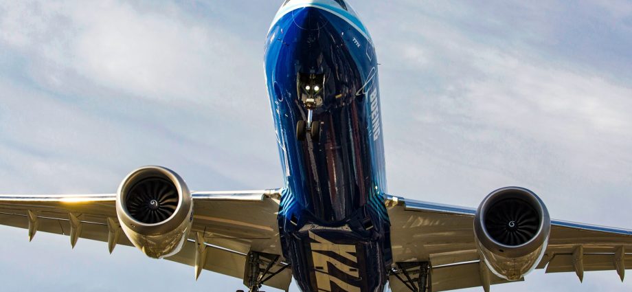 here’s-how-much-larger-the-ge9x-is-compared-to-the-ge90