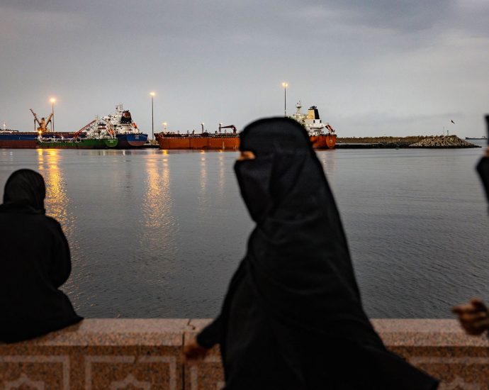 ‘we-don’t-sleep’:-sailors-stranded-in-persian-gulf-as-rockets-fly-over-their-heads