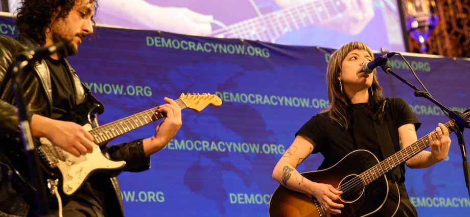 hurray-for-the-riff-raff-performs-“pa’lante”-at-democracy-now!’s-30th-anniversary