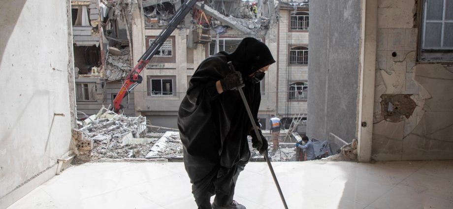 guns-in-the-streets-as-us,-israel-intensify-month-long-attacks-across-iran