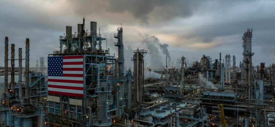 California’s fossil fuel phaseout has left it vulnerable to the Iran oil shock