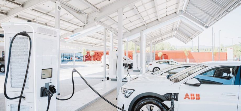 monta-acquires-abb-nordic’s-ev-charge-point-management-software-customer-contracts-through-vourity-deal