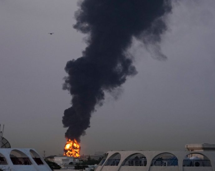 iran-warns-neighbours-not-to-let-‘enemies-run-the-war’-from-their-land