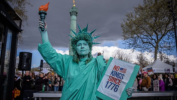 huge-crowds-protest-against-the-traitor-on-‘no-kings’-day-in-the-us-and-abroad