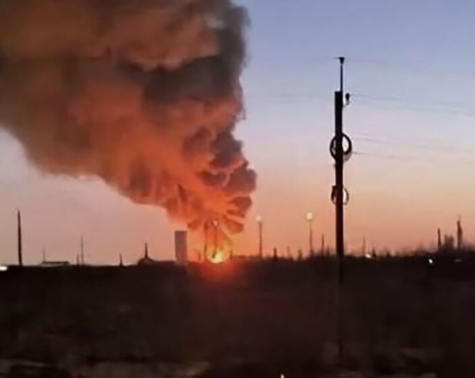 ukraine-isn’t-just-burning-russia’s-oil-—-it’s-going-after-two-refineries-that-keep-russian-tanks-moving-and-bombers-flying