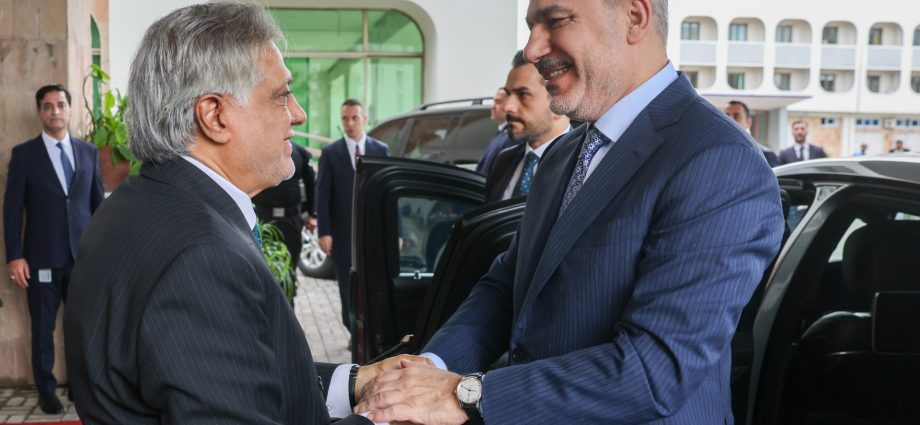 pakistan-hosts-four-nation-bid-to-encourage-us,-iran-towards-diplomacy